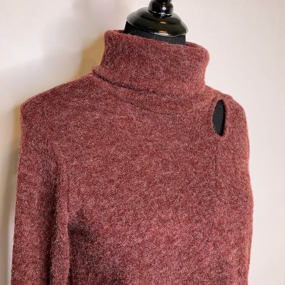 143 Story by Line Up maroon angora blend cut out sweater size Small - Picture 5 of 12